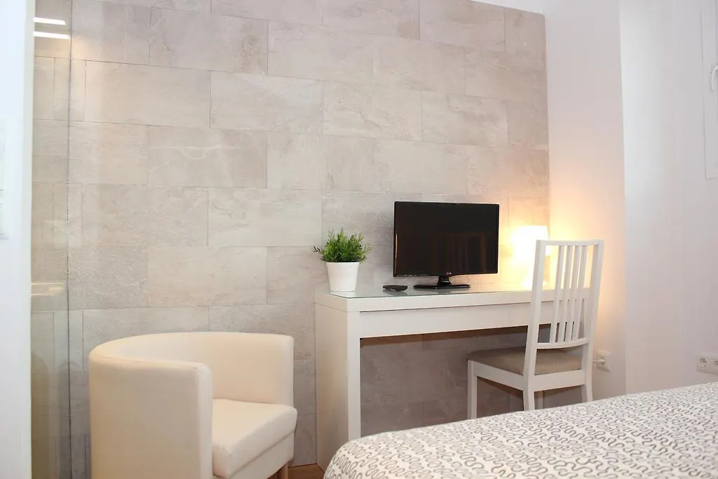 Apartamentos Clavero Málaga 0*,