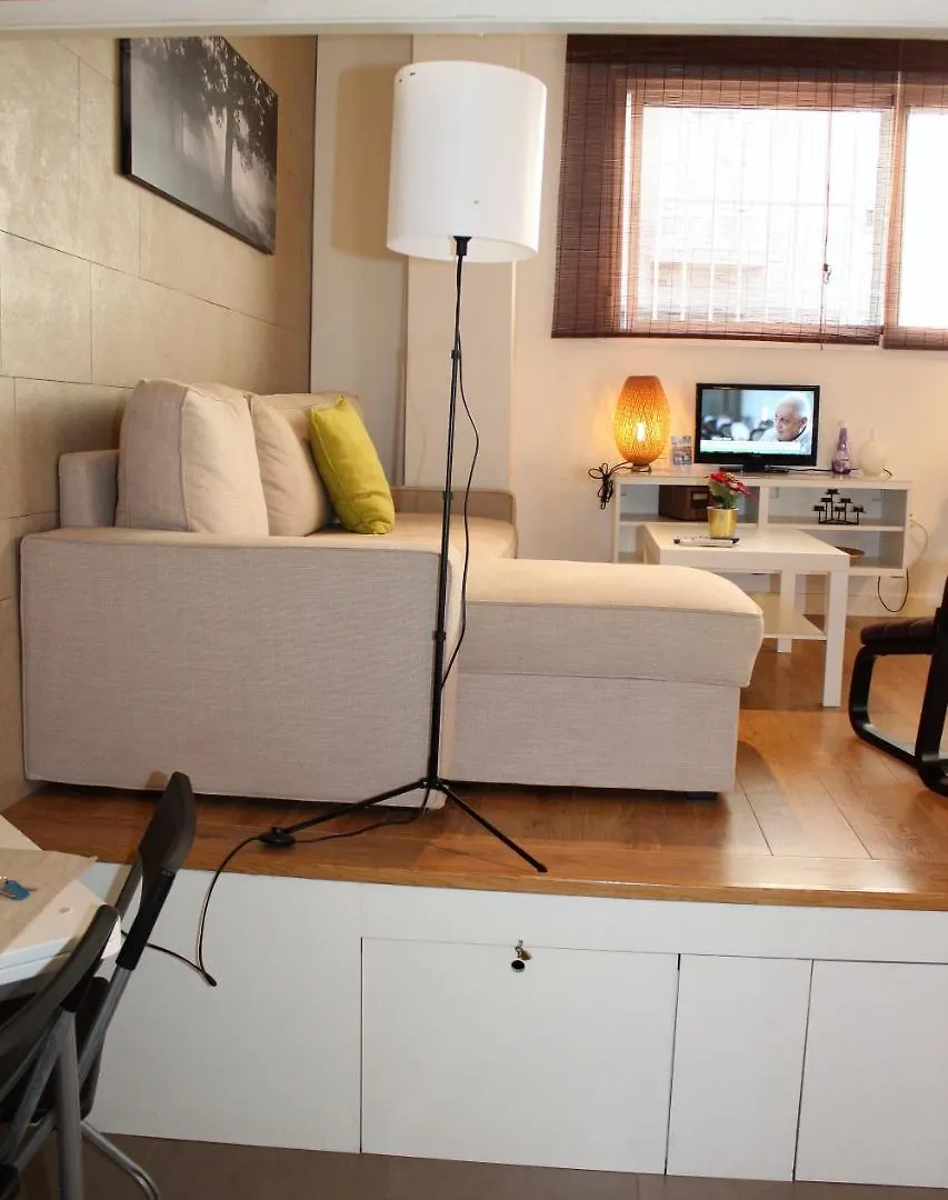 Apartamentos Clavero Málaga Apartman