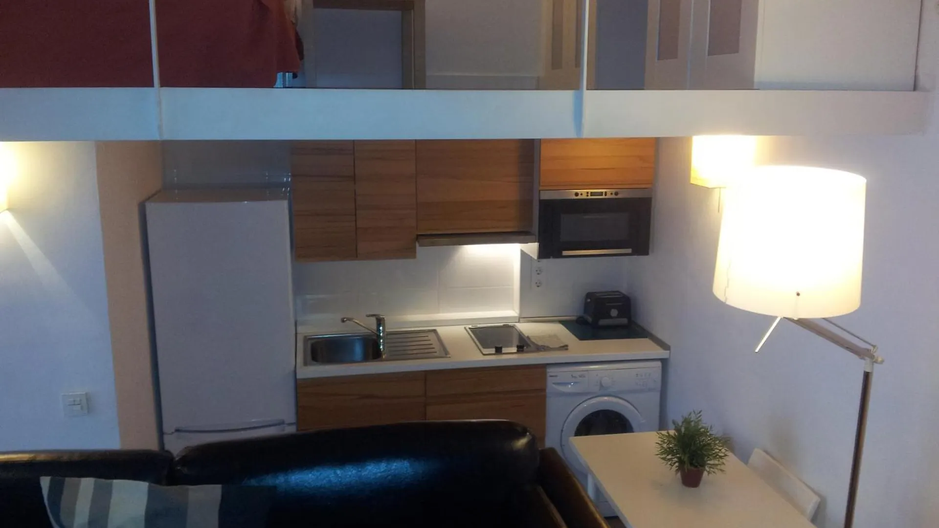Apartamentos Clavero Málaga 0*,