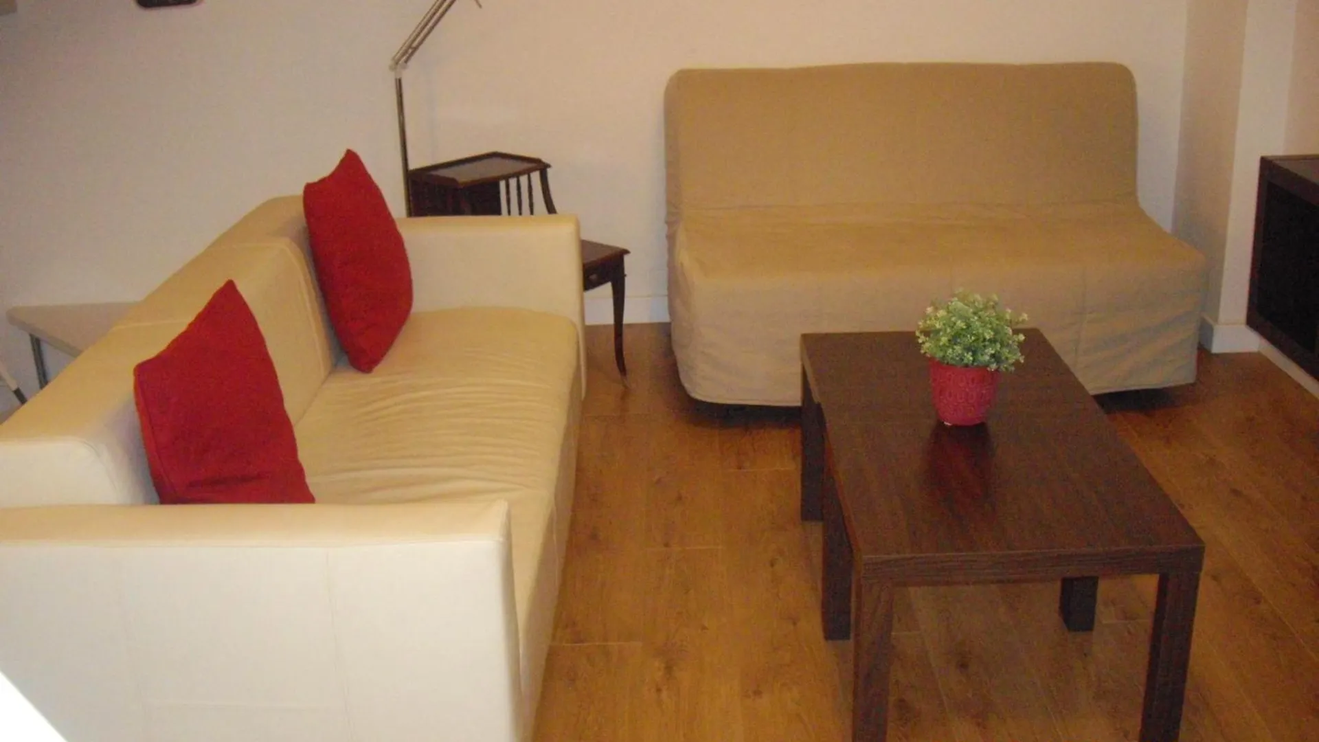 Appartement Apartamentos Clavero Málaga
